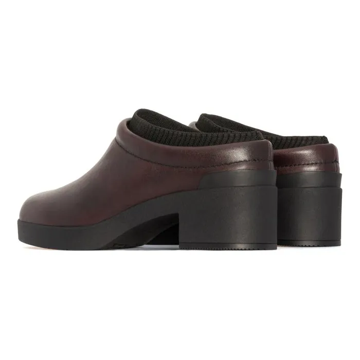ABEO Capital Clog Metatarsal Red Womens Abeo Casual Shoes
