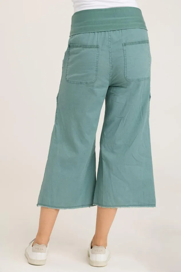 Clothing Crops XCVI Pasqual Crop 20 Folk Tale