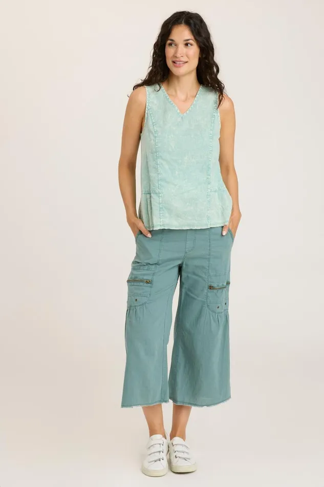 Clothing Crops XCVI Pasqual Crop 20 Folk Tale