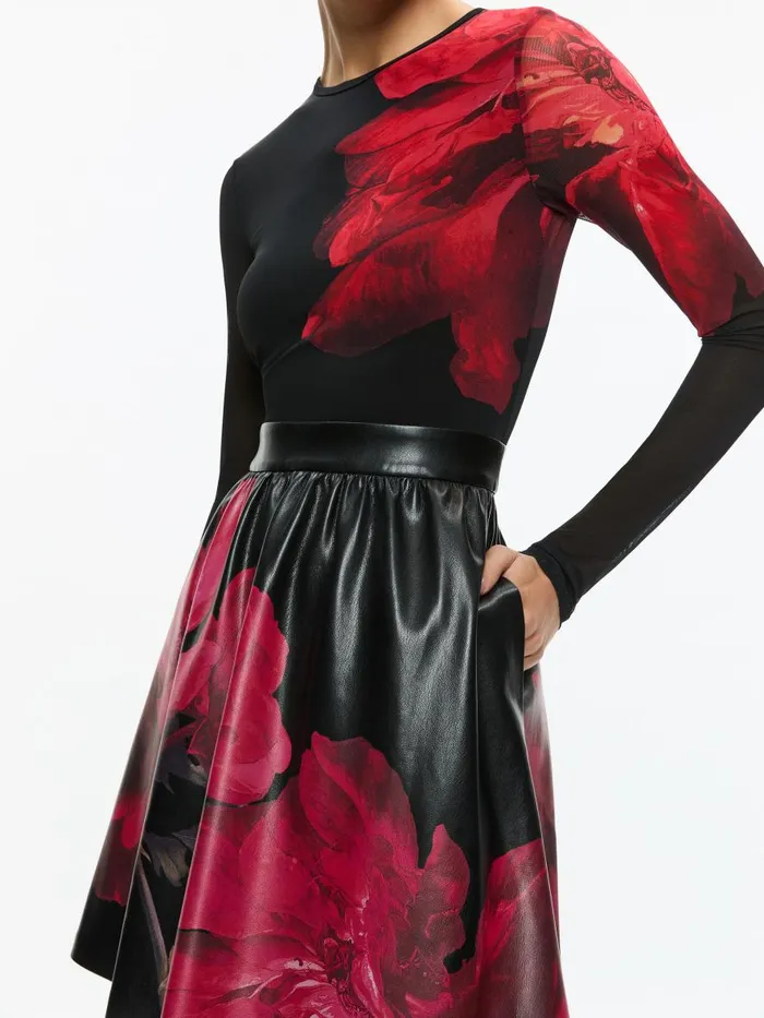 Dresses Women Alice Olivia CHARA VEGAN LEATHER CREW NECK LONG SLEEVE GATHERED DRESS Peony Petals Bright Ruby
