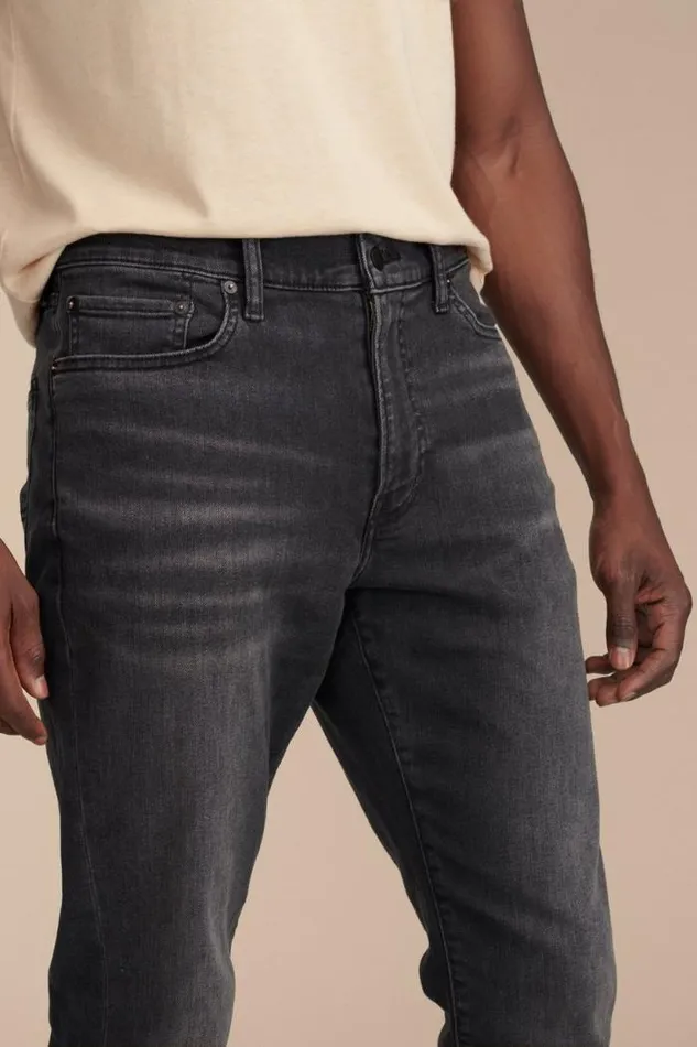 Lucky Brand 411 Athletic Taper Advanced Stretch Jean Black Lake Men Jeans