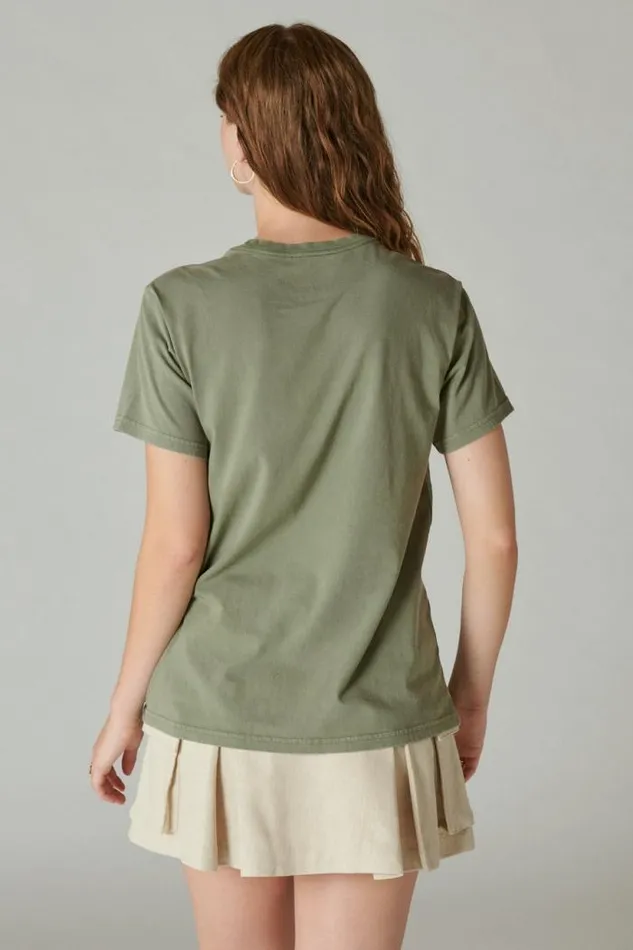Lucky Brand Bowie Neu Boyfriend Tee Oil Green Women Graphic Tees