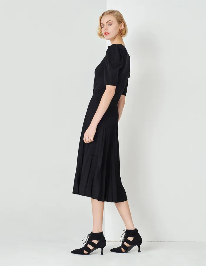 MARYLING Knitwear Black HeartShaped Collar Large Pleated Knitted Top Black 8211 Women MARYLING Knitwear Black HeartShaped Collar Large Pleated Knitted Top Black 8211 Women