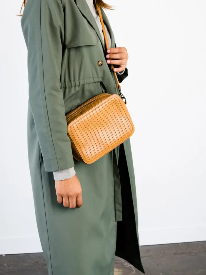 Medium Perforated Zipper Crossbody Perforated Cognac Crossbody Bags Able Women Medium Perforated Zipper Crossbody Perforated Cognac Crossbody Bags Able Women