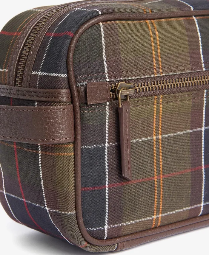 Men Bags and Luggage Barbour Tartan and Leather Wash Bag Classic Tartan Men Bags and Luggage Barbour Tartan and Leather Wash Bag Classic Tartan