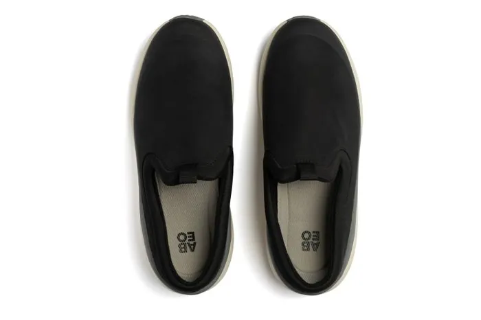 MXV Shift Clog Metatarsal Black Womens Abeo Sneakers