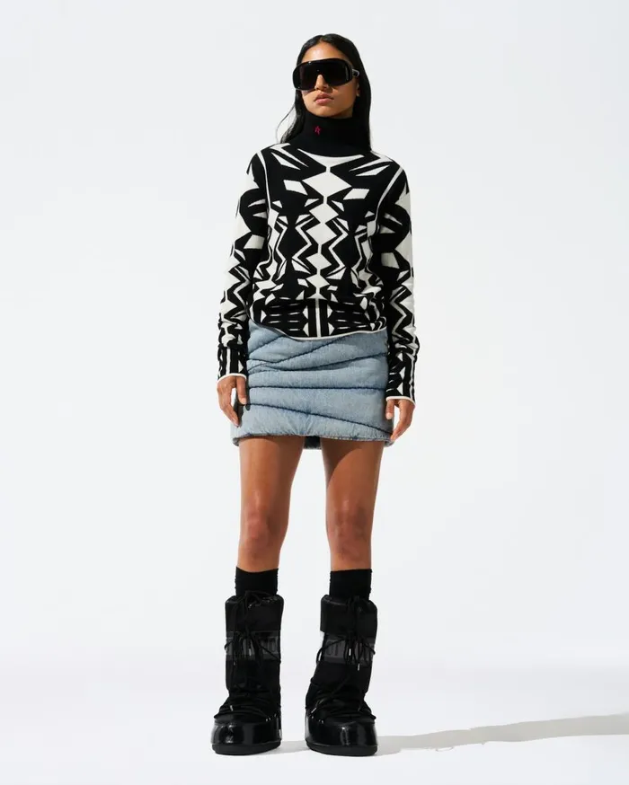 Perfect Moment Tops Geo Merino Wool Turtleneck White and Black 8211 Women