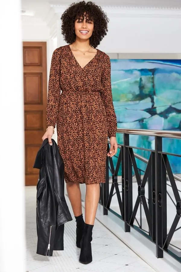 Sosandar Dresses Women Leopard Print V Neck Stretch Waist Dress