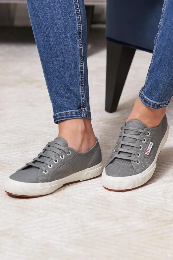 Sosandar Trainers 8211 Superga and Victoria Women Superga 2750 Classic Grey Canvas Trainers Grey Sosandar Trainers 8211 Superga and Victoria Women Superga 2750 Classic Grey Canvas Trainers Grey