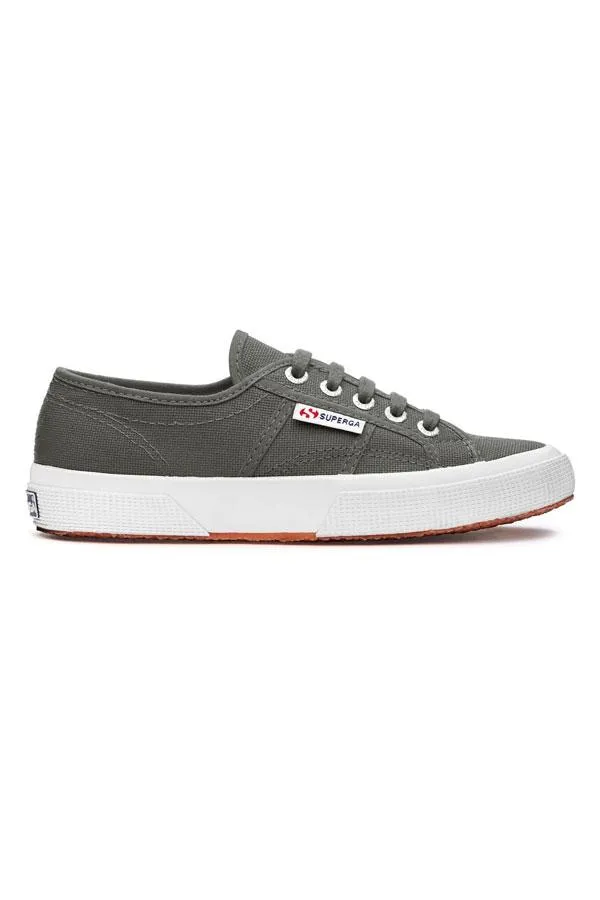 Sosandar Trainers 8211 Superga and Victoria Women Superga 2750 Classic Grey Canvas Trainers Grey