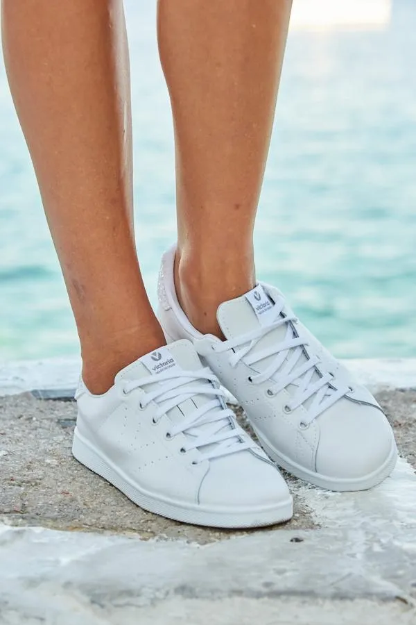 Sosandar Trainers 8211 Superga and Victoria Women Victoria Cava White Glitter Back White Leather Trainers White Sosandar Trainers 8211 Superga and Victoria Women Victoria Cava White Glitter Back White Leather Trainers White