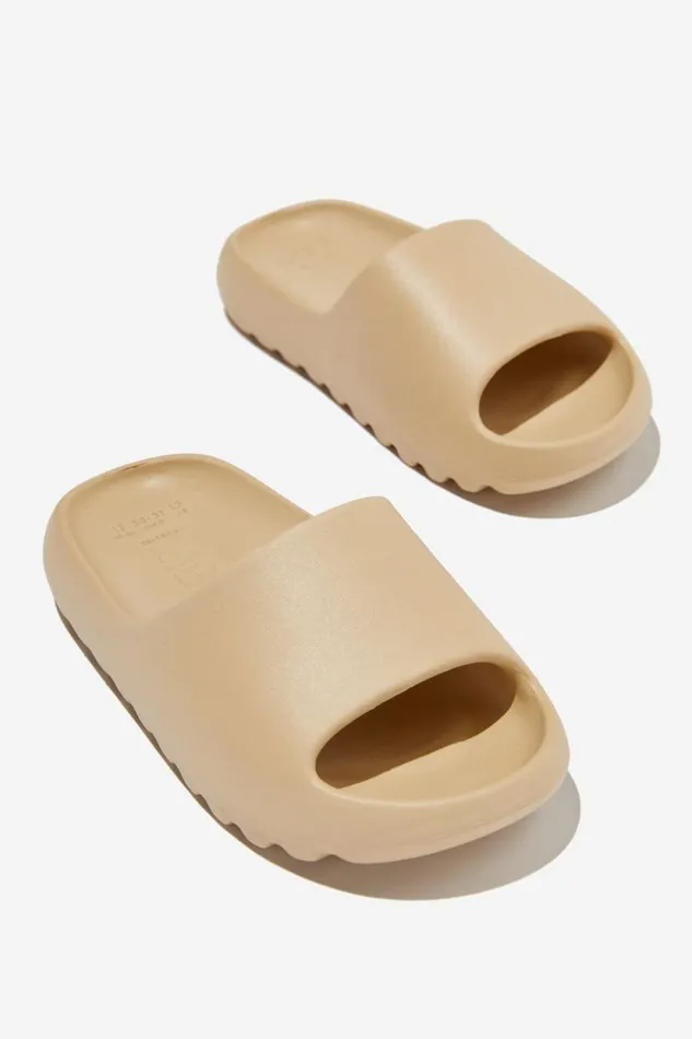 Sunny Beach Slide Semolina GirlsBoys Cotton On Flats and Sandals Sunny Beach Slide Semolina GirlsBoys Cotton On Flats and Sandals