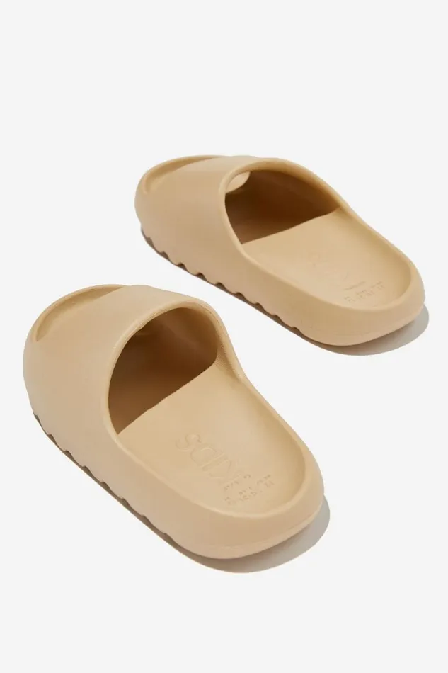 Sunny Beach Slide Semolina GirlsBoys Cotton On Flats and Sandals Sunny Beach Slide Semolina GirlsBoys Cotton On Flats and Sandals