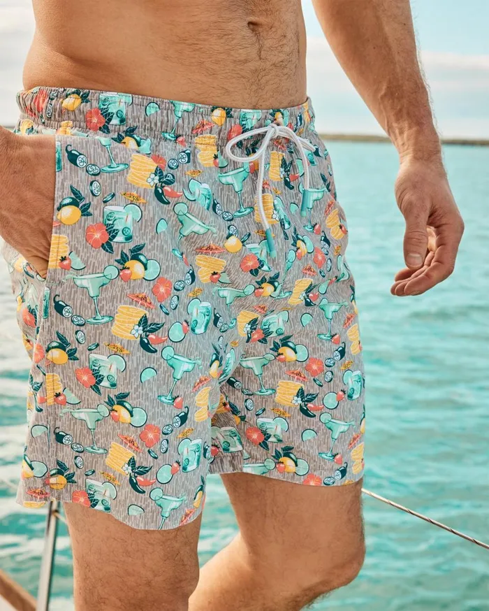 Tommy Bahama Naples Bay 6Inch Swim Trunks Paradise Green Men Swim and Boardshorts