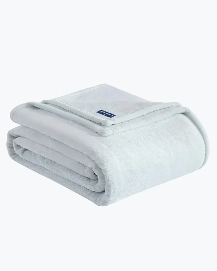 Tommy Bahama Plush Fleece Pastel Blue Twin Blanket Pastel Blue Beach and Home Bedding Tommy Bahama Plush Fleece Pastel Blue Twin Blanket Pastel Blue Beach and Home Bedding