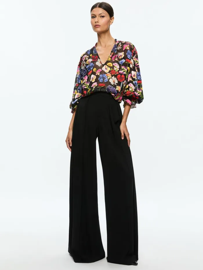 Tops Women Alice Olivia ONICA COLLARED BLOUSE Timeless Blossom