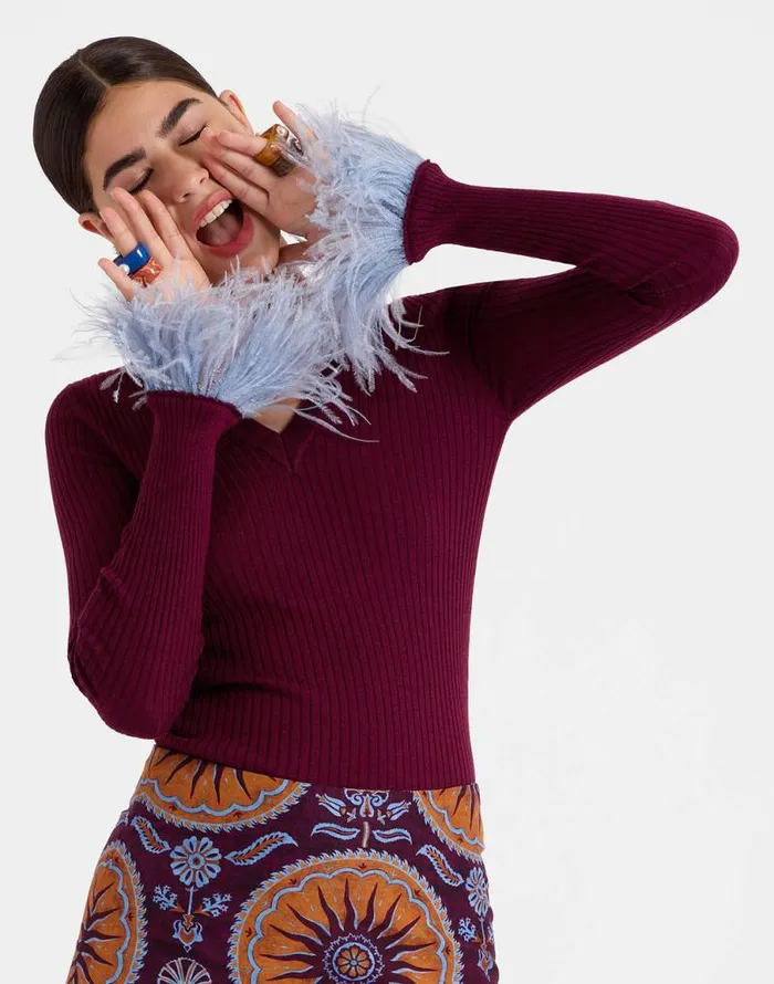 VNeck High Kick Top Solid Burgandy Women La Double J Knitwear