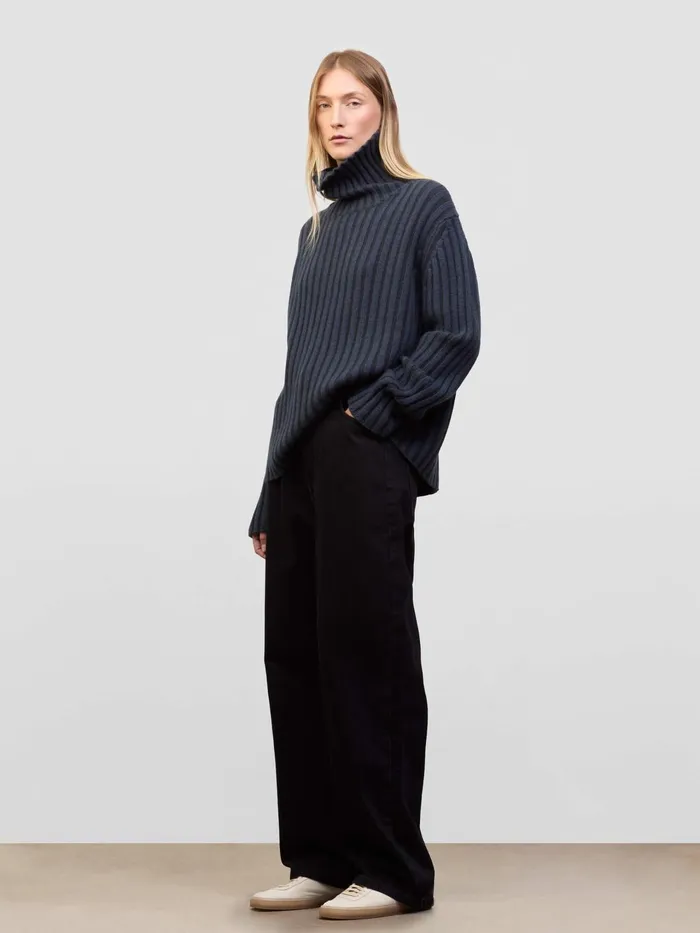 Women Begg X Co Sweaters Cawdor Roll Collar Cashmere Sweater Mazarine Astrakhan
