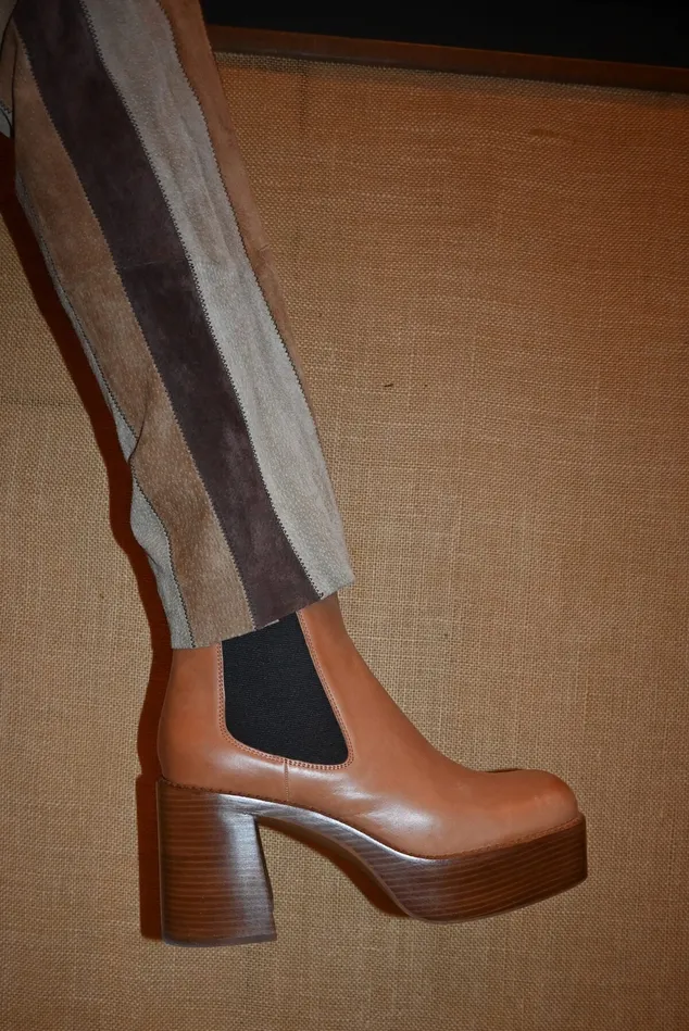 Women Boot Jeffrey Campbell DRUMNBASS Tan Tan Polish Stack