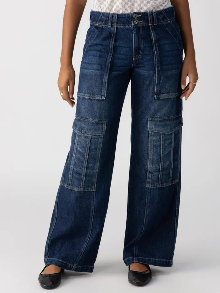 Women Level Up Standard Rise Cargo Pant Crescent Sanctuary Clothing Pants